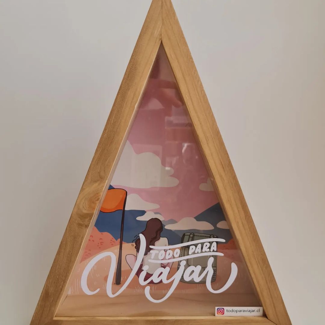 Alcancía triangular